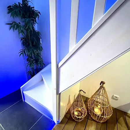 Lovely * Neuf-Mesnil